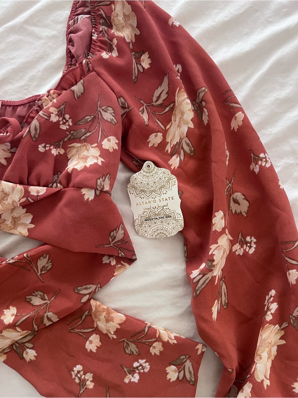 Altar’d State Floral Tie Crop Top in Rust - Picture 3 of 4